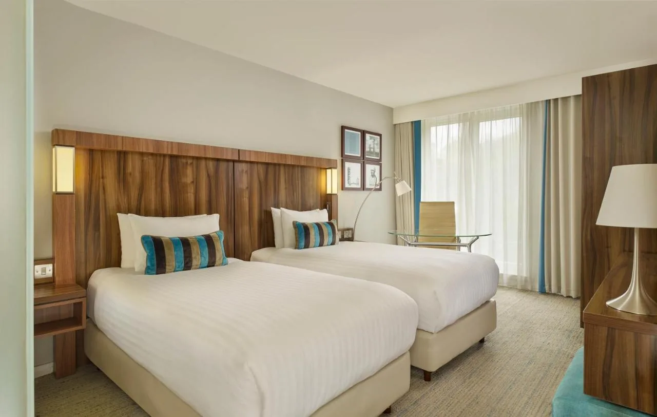 Guest room, Queen